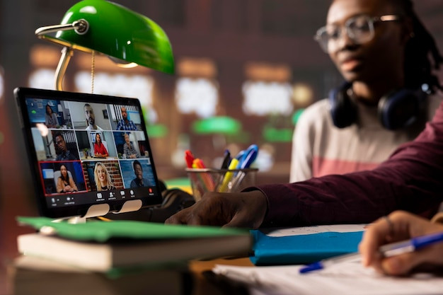 Belajar Tanpa Batas: Mengapa Online Learning adalah Kunci Masa Depan